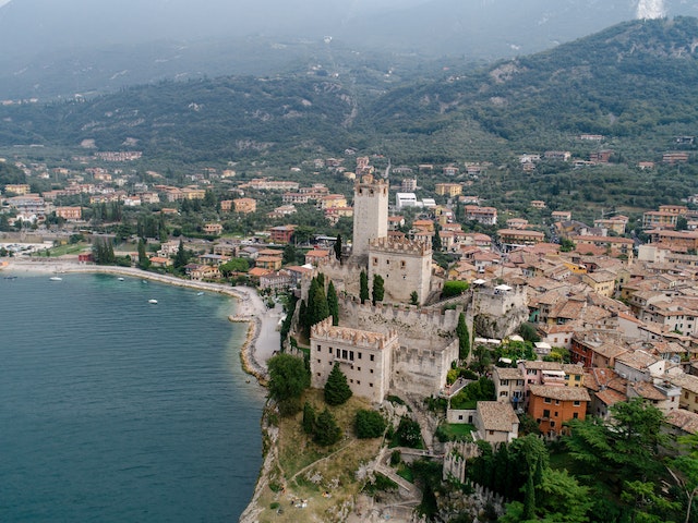 Le 10 principali località da visitare sul Lago di Garda scopri le meraviglie di questa splendida destinazione